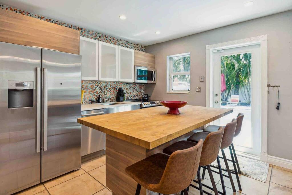 Private Oasis With Pool Near Beaches, Dining & Las Olas Fort Lauderdale Exterior photo